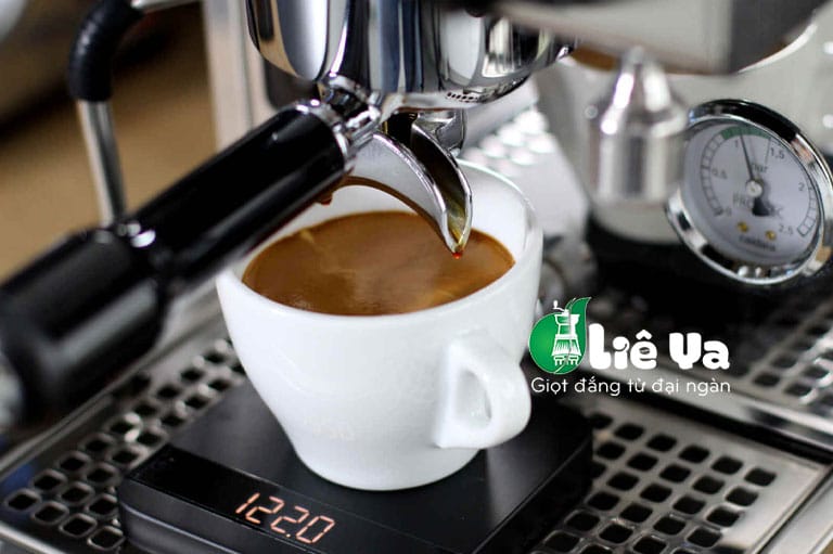 Cà phê pha máy espresso